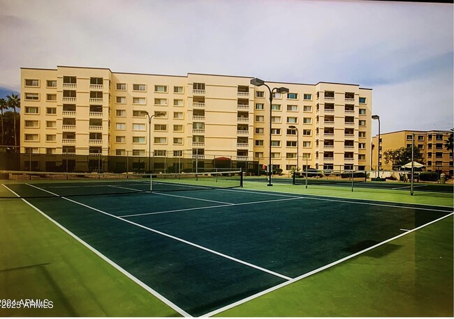 Building Photo - 7930 E Camelback Rd