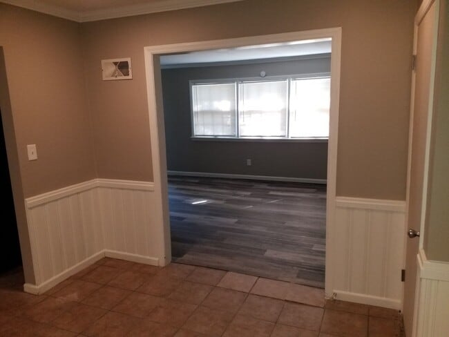 Building Photo - Coming Soon! South KC SF