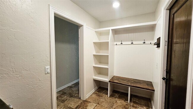 Building Photo - 4017 Eaton Pl