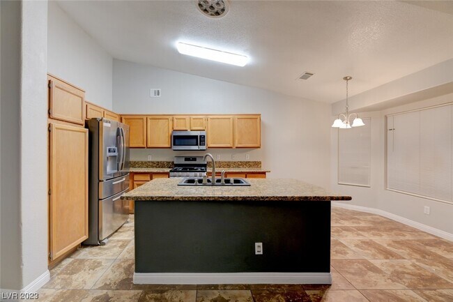 Building Photo - 116 Appian Way