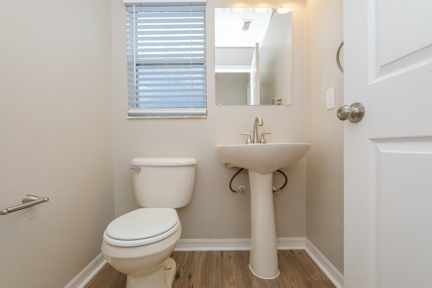 Building Photo - 11821 Mango Cross Ct