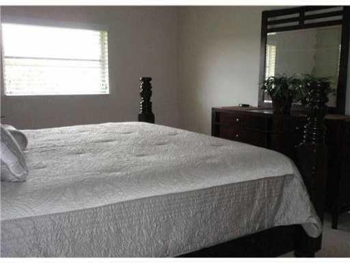 Building Photo - 22765 SW 66th Ave