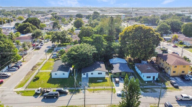 Building Photo - 5510 NW 30th Ave