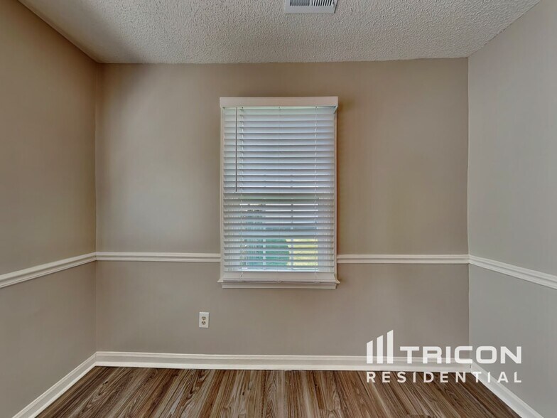 Building Photo - 14426 Planters Knob Ln