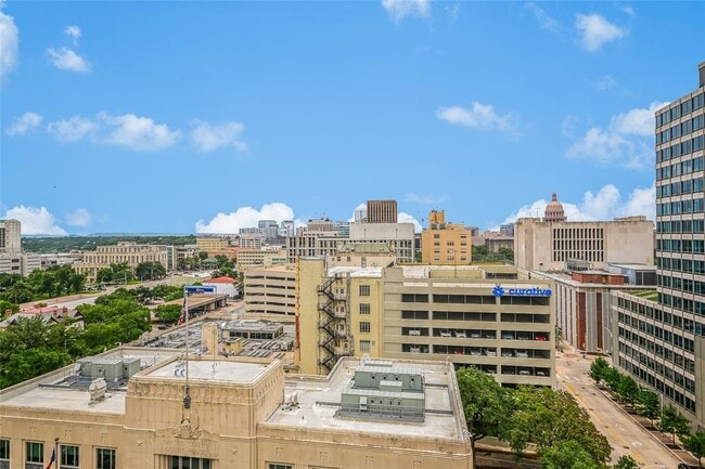 Building Photo - 710 Colorado St