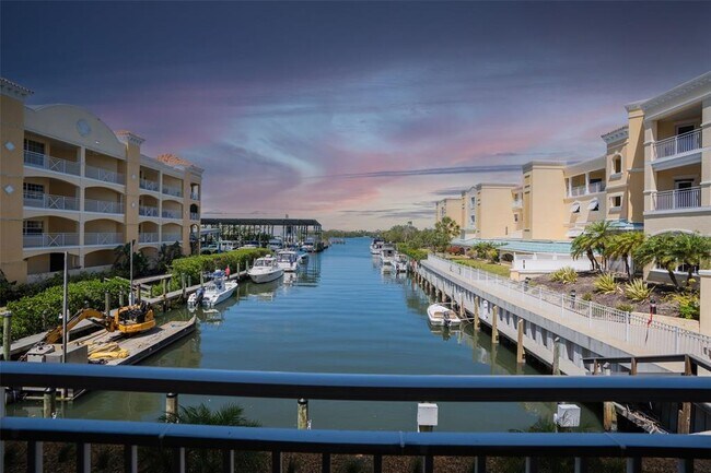 Building Photo - 14041 Bellagio Way