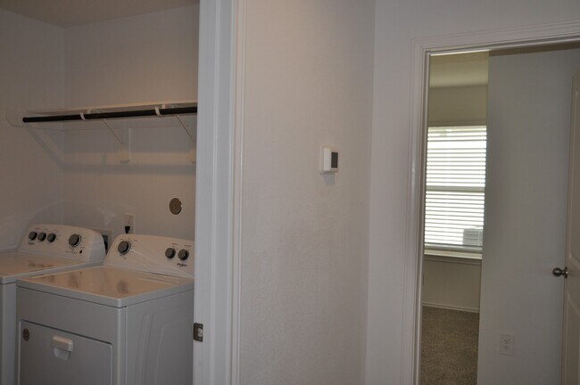 Building Photo - 31303 Yatesbury Ln