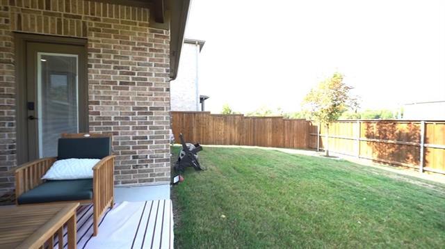 Building Photo - 7557 Donnelly Ave