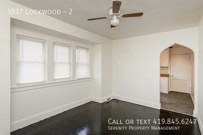 Building Photo - 3937 Lockwood-2