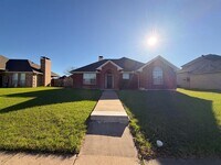 Building Photo - 2702 Boyd St