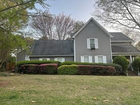 Building Photo - 1105 Sweetwater Cir