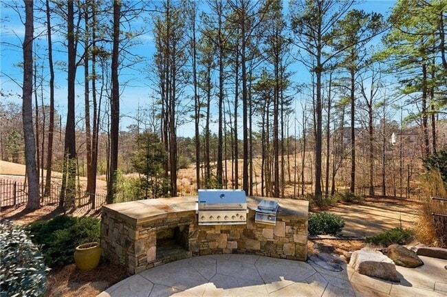 Building Photo - 6335 Howell Cobb Ct