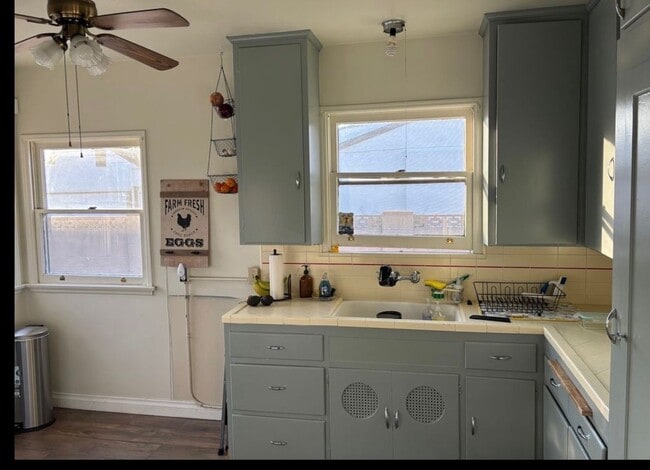 Building Photo - Charming 2 Bed 1 Bath Tustiin Home on Large Lot