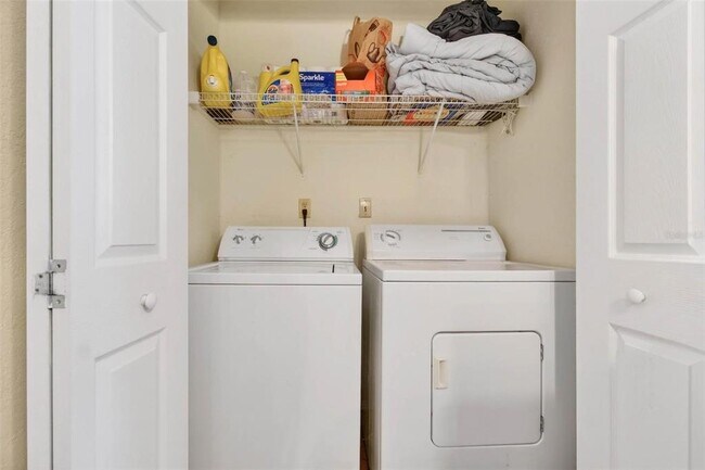 Building Photo - 10263 Gandy Blvd N