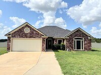 Building Photo - 182 Needlepoint Ln