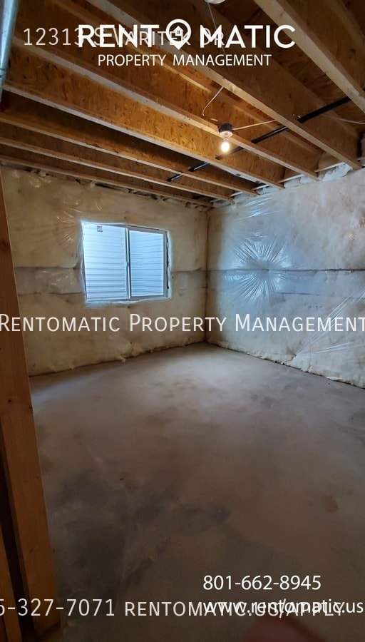 Building Photo - 12313 S Varitek Dr