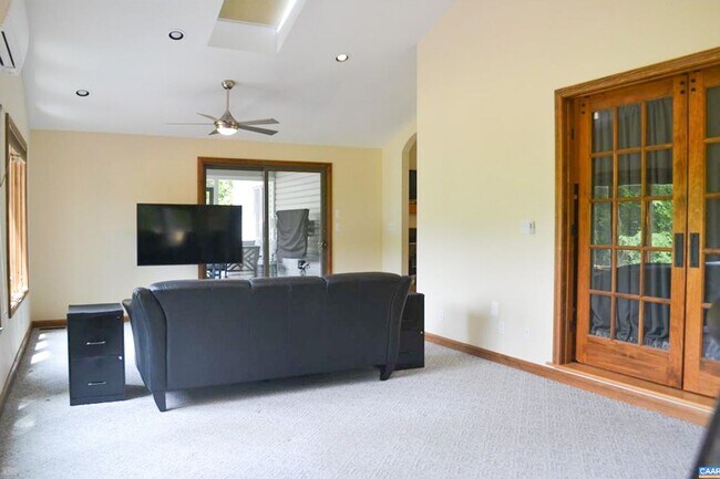 Building Photo - Furnished Golf Course Rental