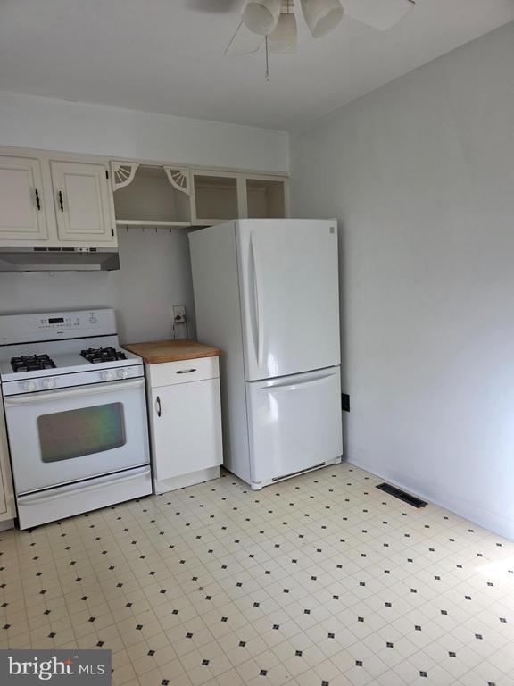 Building Photo - 1008 Fairview Ave