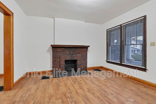 Building Photo - 1163 Linwood Ave