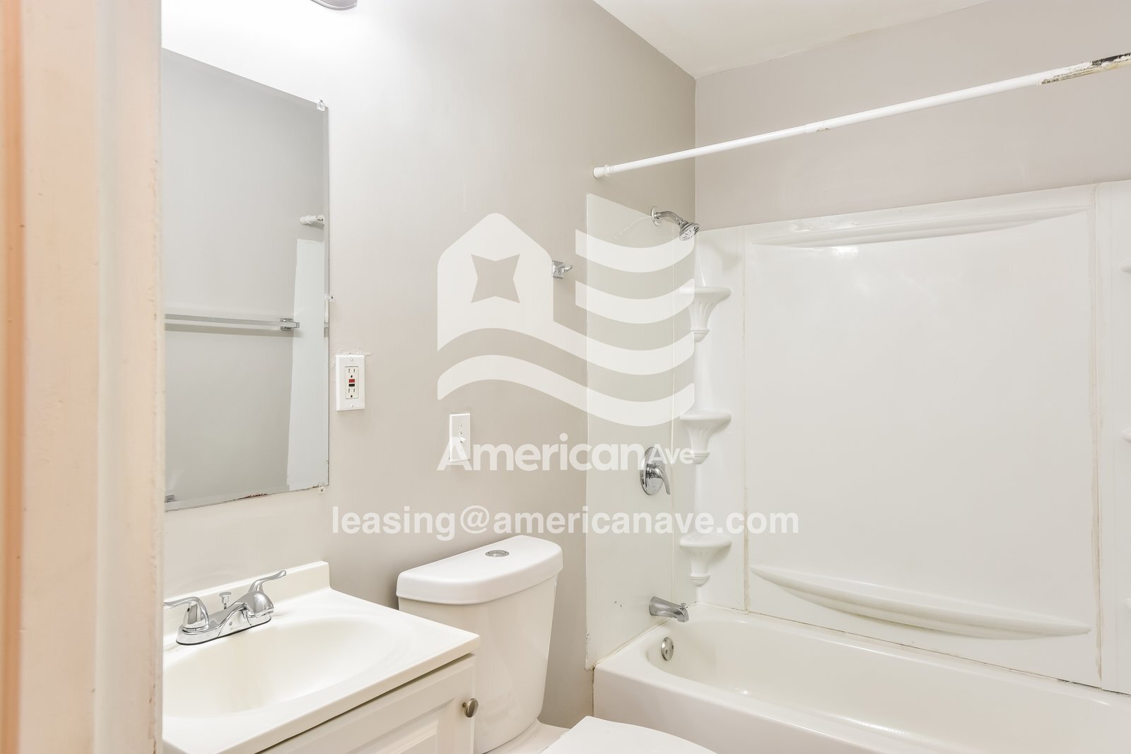 Building Photo - 3155 N 42nd St