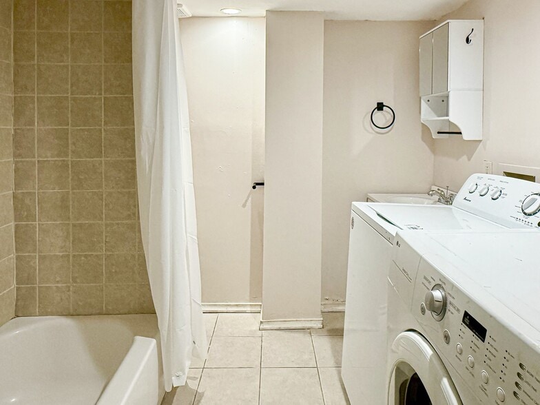 Basement full bathroom - 116 W Berkley Ave