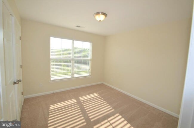 Building Photo - 24646 Jackalope Terrace