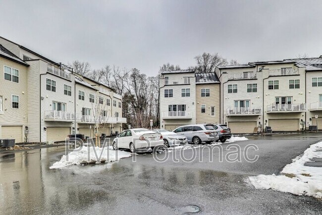 Building Photo - 2547 Auden Dr
