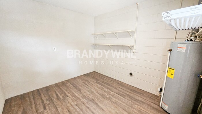 Building Photo - 121 Melanie Ln