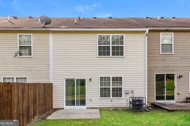 Building Photo - 5319 Creekview Way