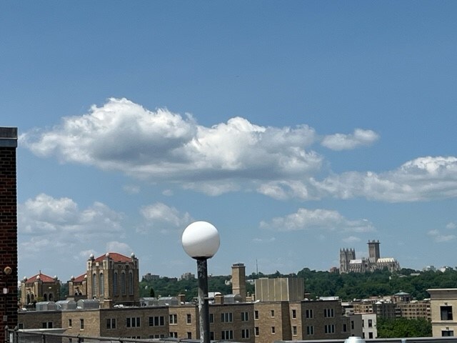 Building Photo - 1954 Columbia Rd NW