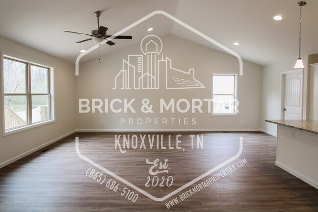 Building Photo - 4819 McCloud Rd