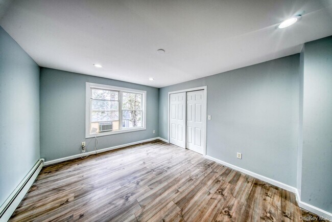 Building Photo - 22 Academy Ave