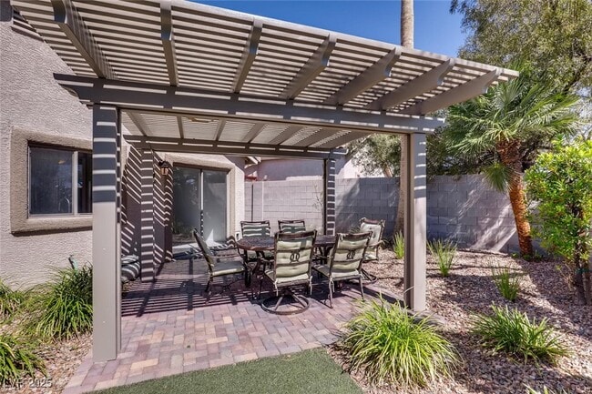 Building Photo - 2564 Spruce Creek Dr