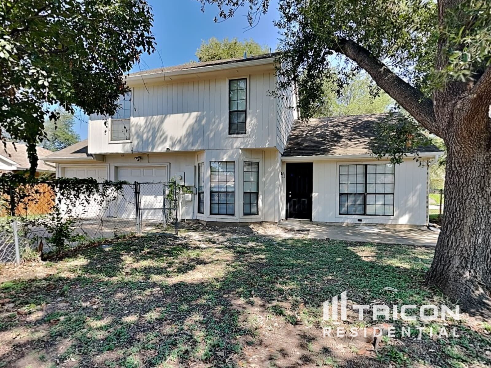 Building Photo - 1378 Southridge Dr