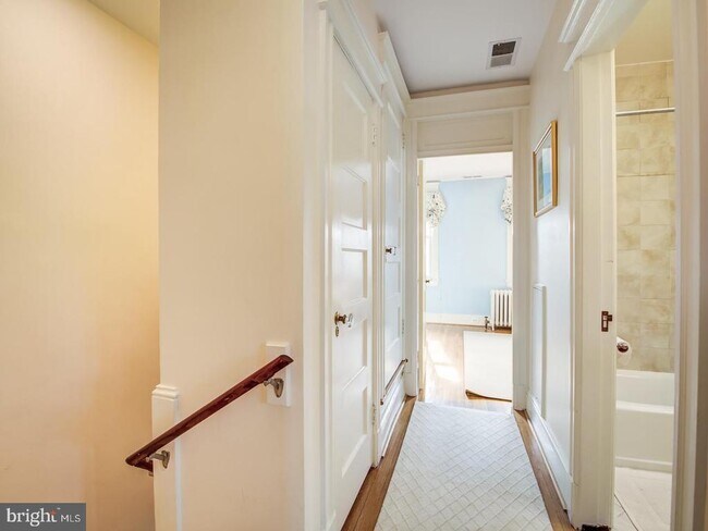 Building Photo - 3629 Ordway St NW