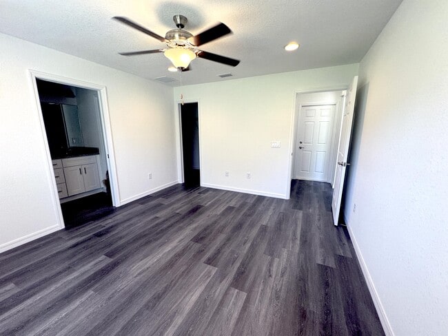 Building Photo - 294 Malauka Run