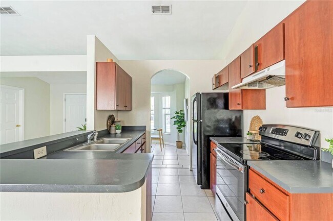 Building Photo - 816 Grove Ave