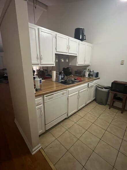 Building Photo - 5009 Casa del Rey Dr