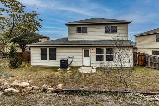 Building Photo - 104 Bay Willow