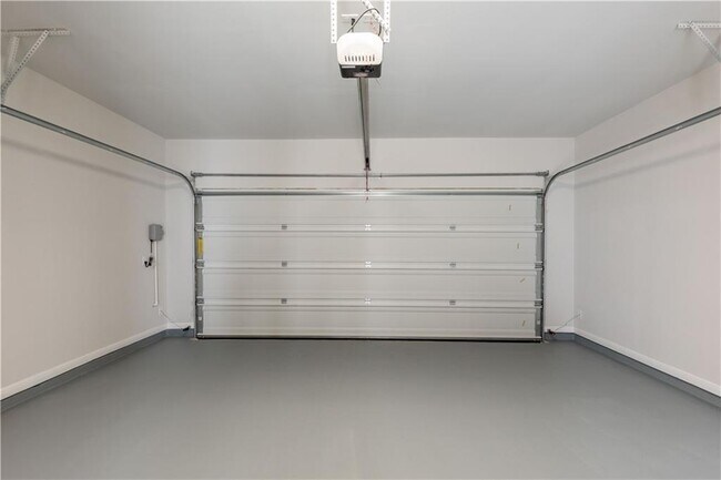 Building Photo - 2024 Pecan Island Dr