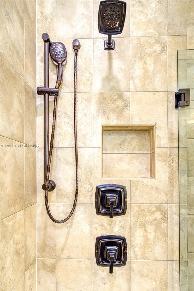 Building Photo - 5060 Eucalyptus Dr