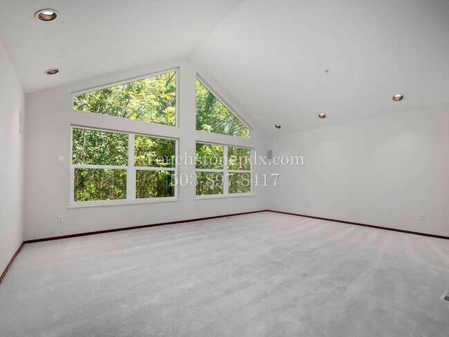Building Photo - 6254 SW Burlingame Ave
