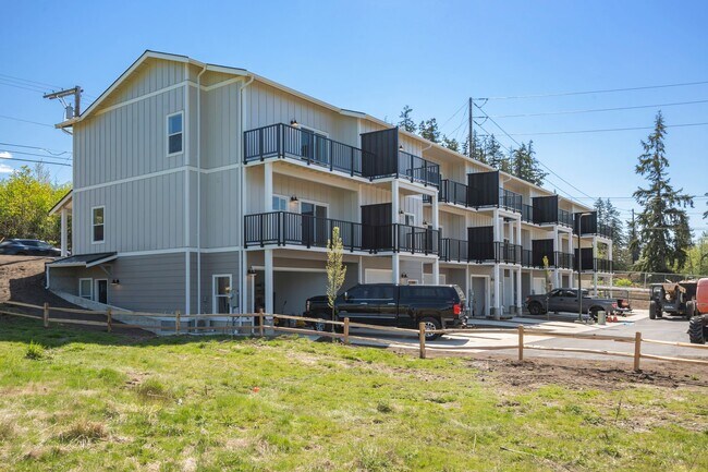 Building Photo - The Dewey Rd. Townhomes