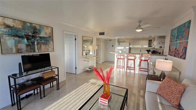 Primary Photo - 401 Ocean Dr