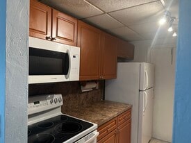 Building Photo - 13890 SW 90th Ave