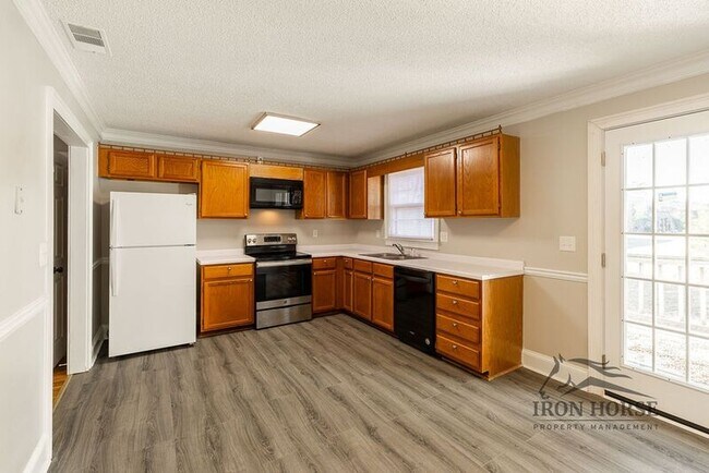 Building Photo - 116 Barrington Dr