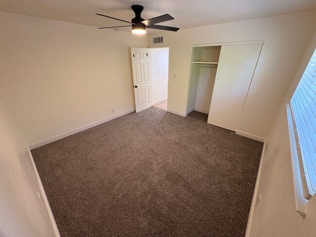 Building Photo - 0817