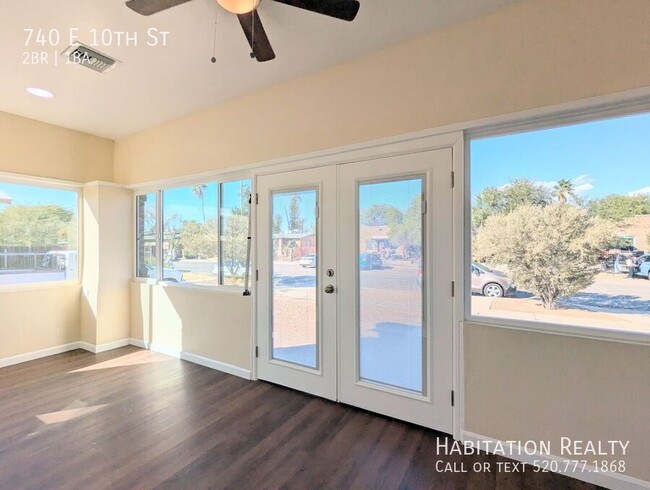 Building Photo - Remodeled 1924 Craftsman 2Bed/1Bath + Offi...