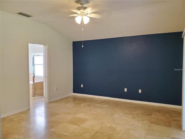 Building Photo - 15115 Skip Jack Loop