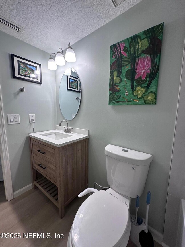 Building Photo - 2791 Hidden Village Dr